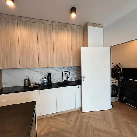 - Par La 6a Apartament