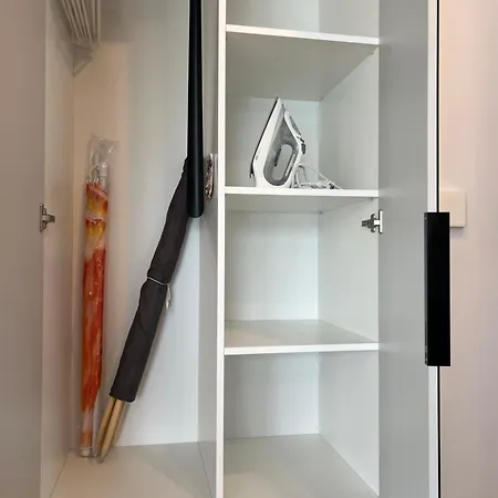 - Par La 6a Apartament *