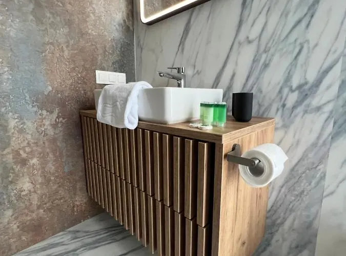 - Par La 6a Apartament