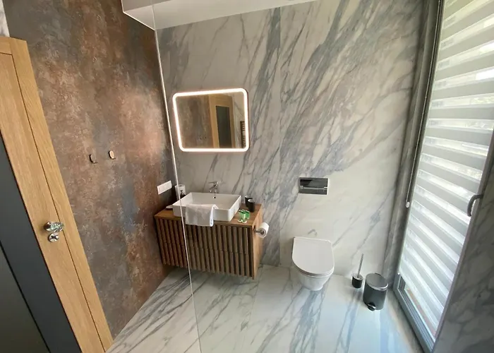 Apartament - Par La 6a *